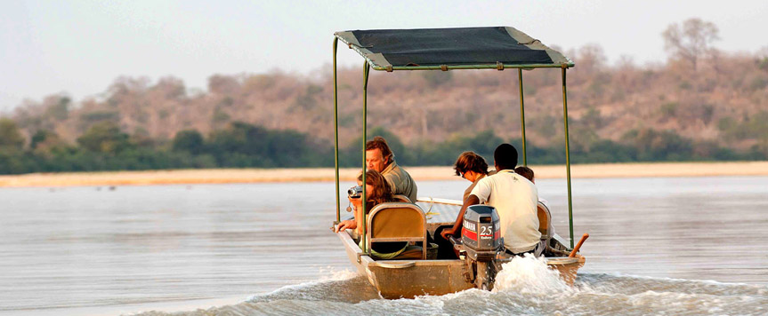 En bateau sur la rivière Rufiji